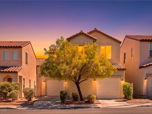 5923 W Santoli Avenue , Las Vegas, NV 89139