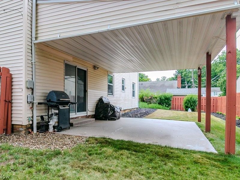 23921 Harms Road, Richmond Heights, OH 44143 Photo 38