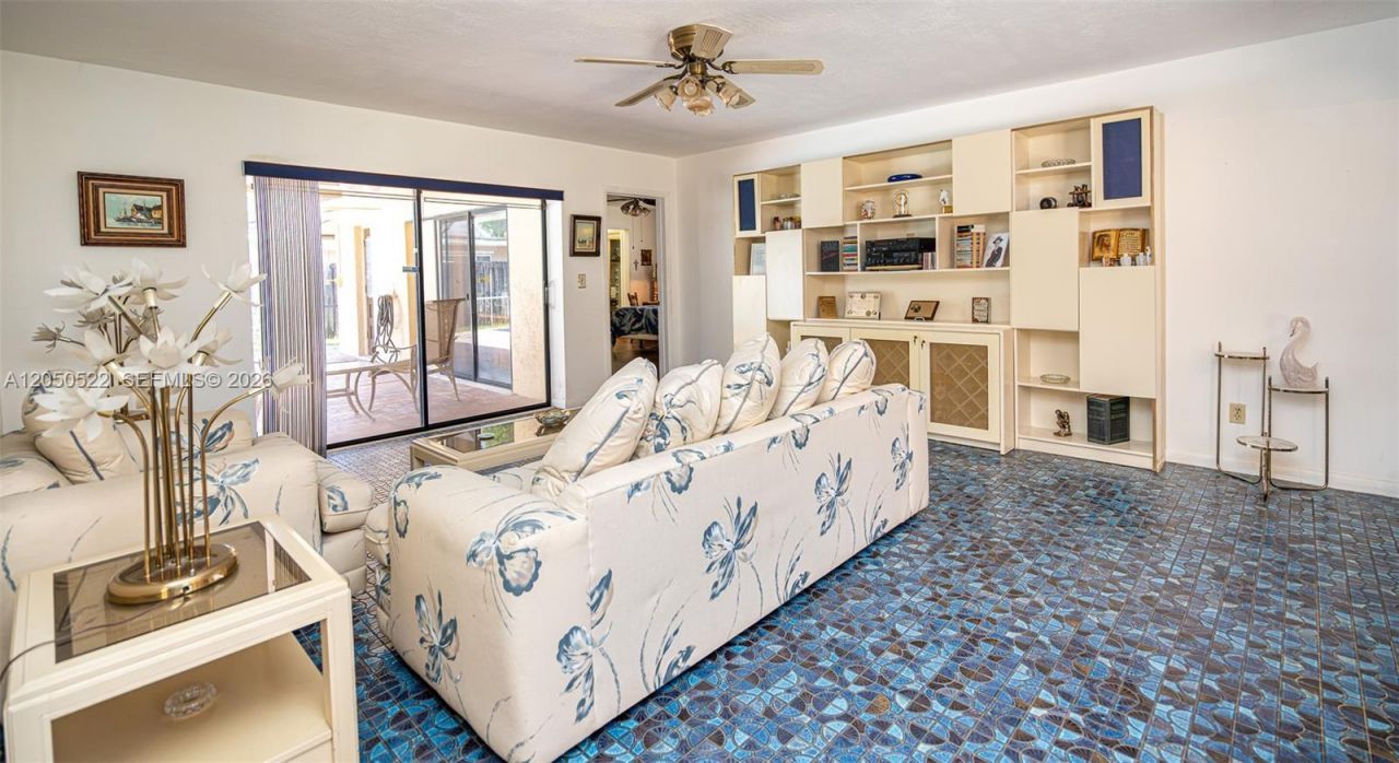 8721 NW 18th St, Pembroke Pines, FL 33024 Photo