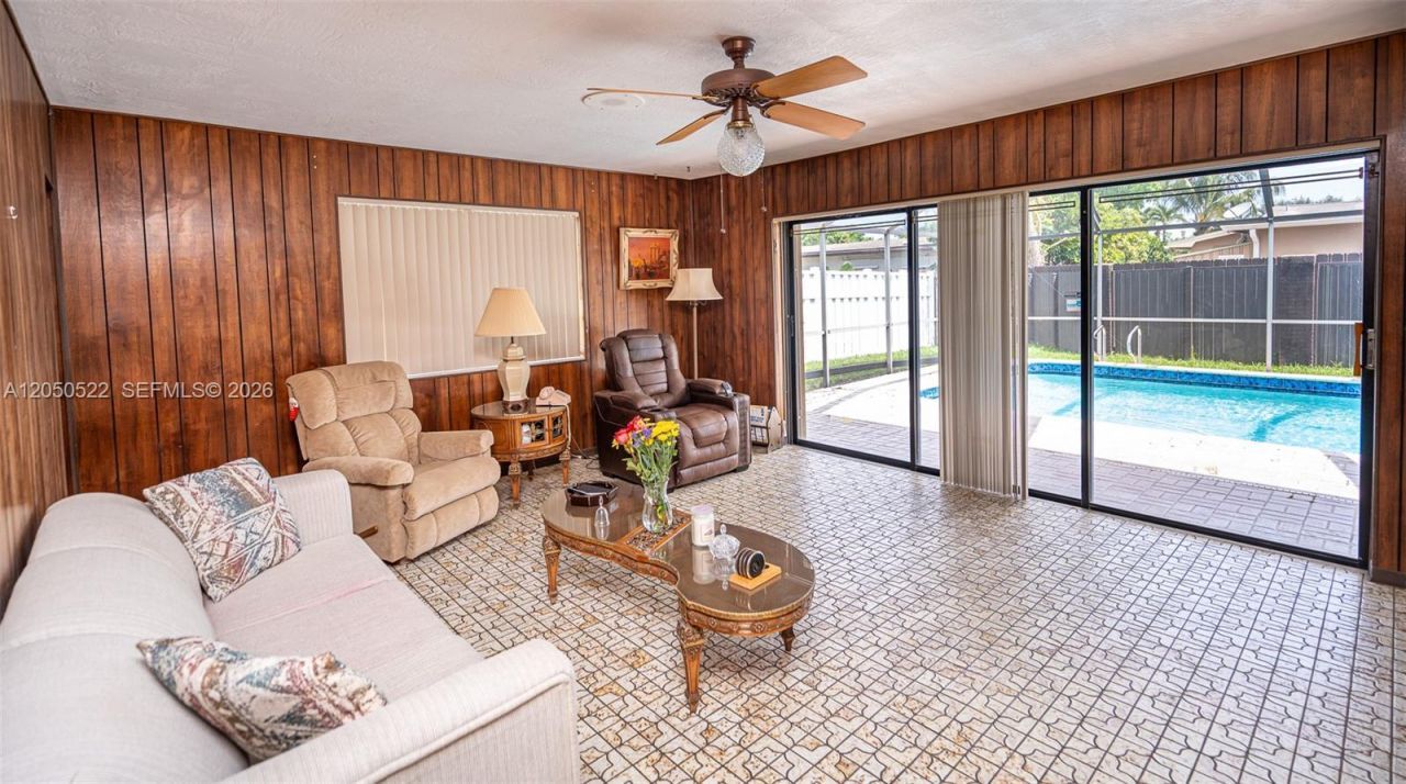 8721 NW 18th St, Pembroke Pines, FL 33024 Photo