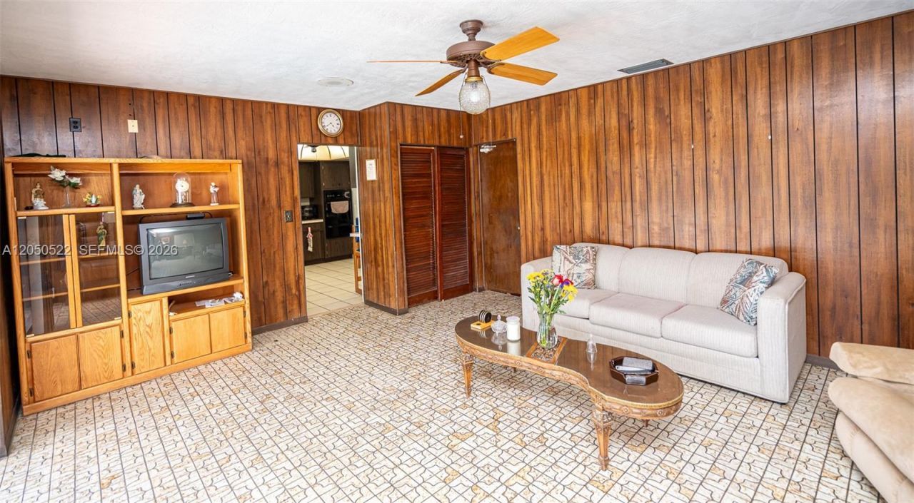 8721 NW 18th St, Pembroke Pines, FL 33024 Photo