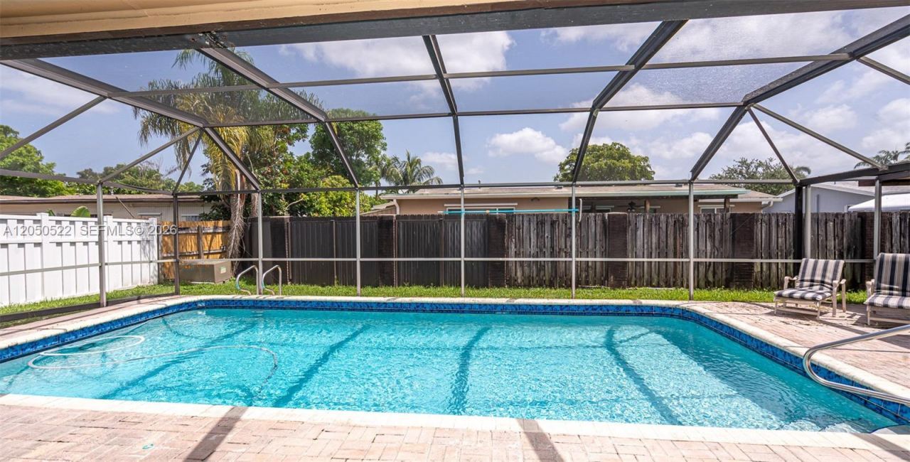 8721 NW 18th St, Pembroke Pines, FL 33024 Photo