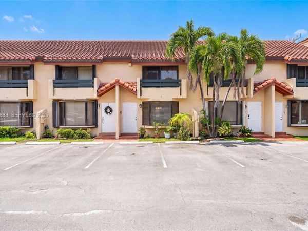 10035 SW 77th Ct , Miami, FL 33156