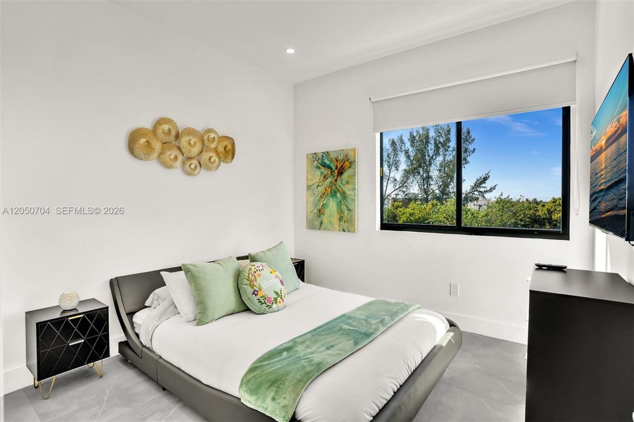 2100 Miami Rd , Unit 303, Fort Lauderdale, FL 33316 Photo