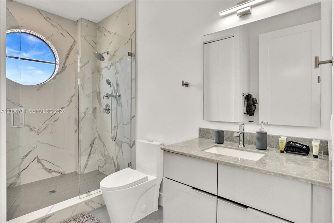 2100 Miami Rd , Unit 303, Fort Lauderdale, FL 33316 Photo