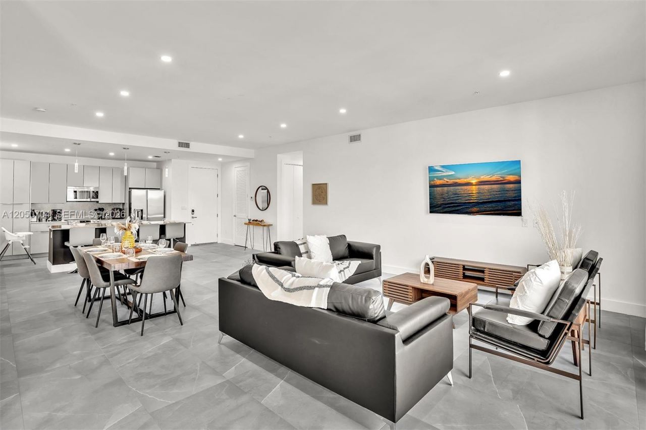 2100 Miami Rd , Unit 303, Fort Lauderdale, FL 33316 Photo
