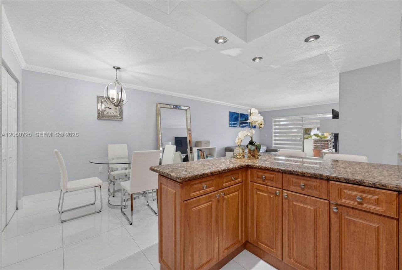 6195 W 18th Ave , Unit G212, Hialeah, FL 33012 Photo