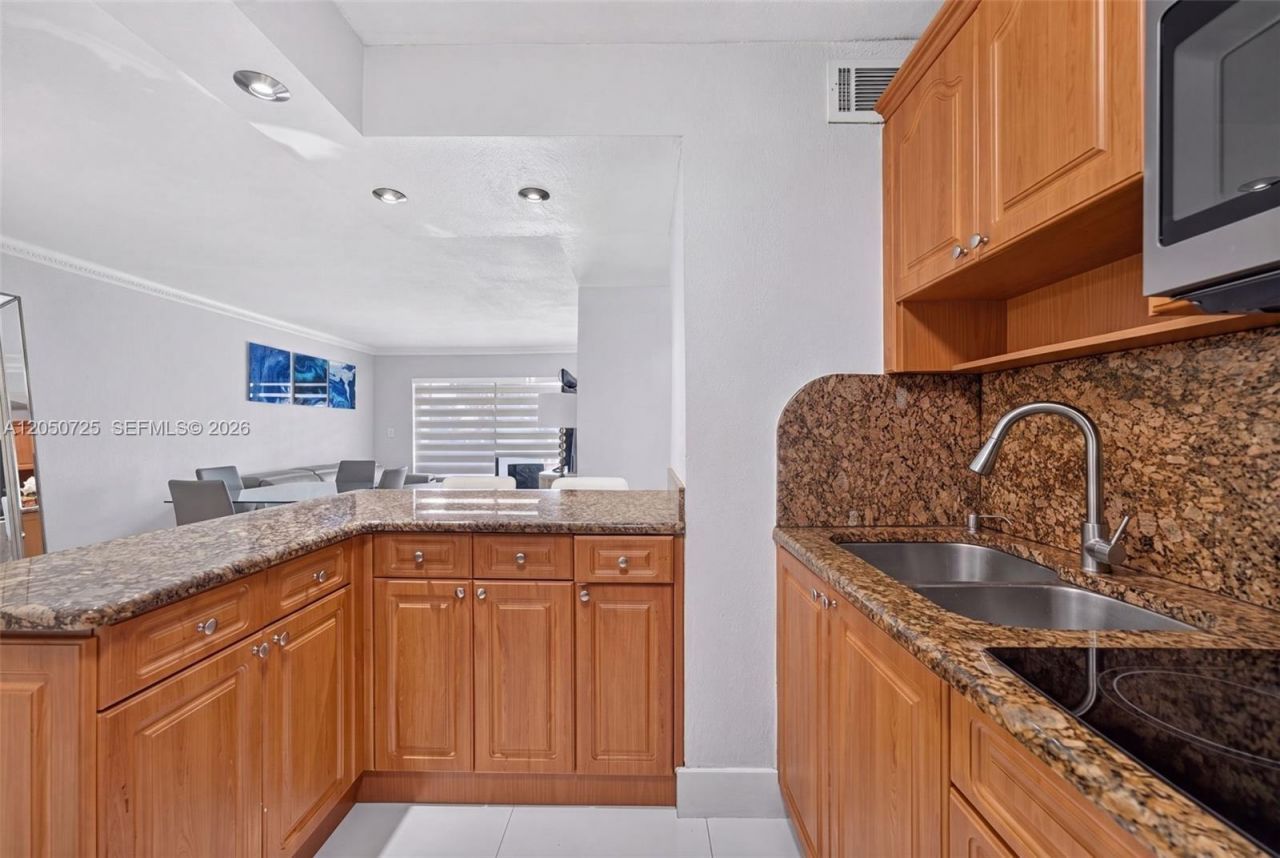 6195 W 18th Ave , Unit G212, Hialeah, FL 33012 Photo