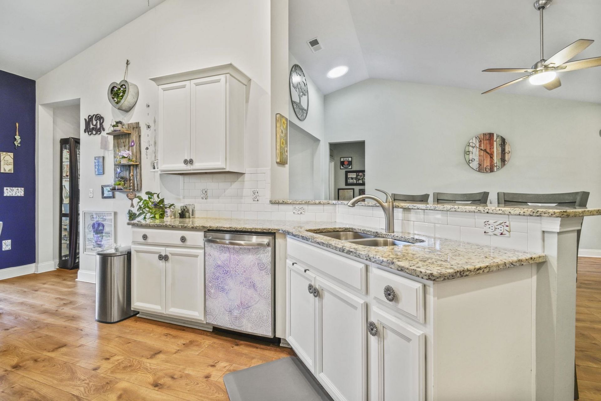 605 Cherry Blossom Dr.  Photo 10