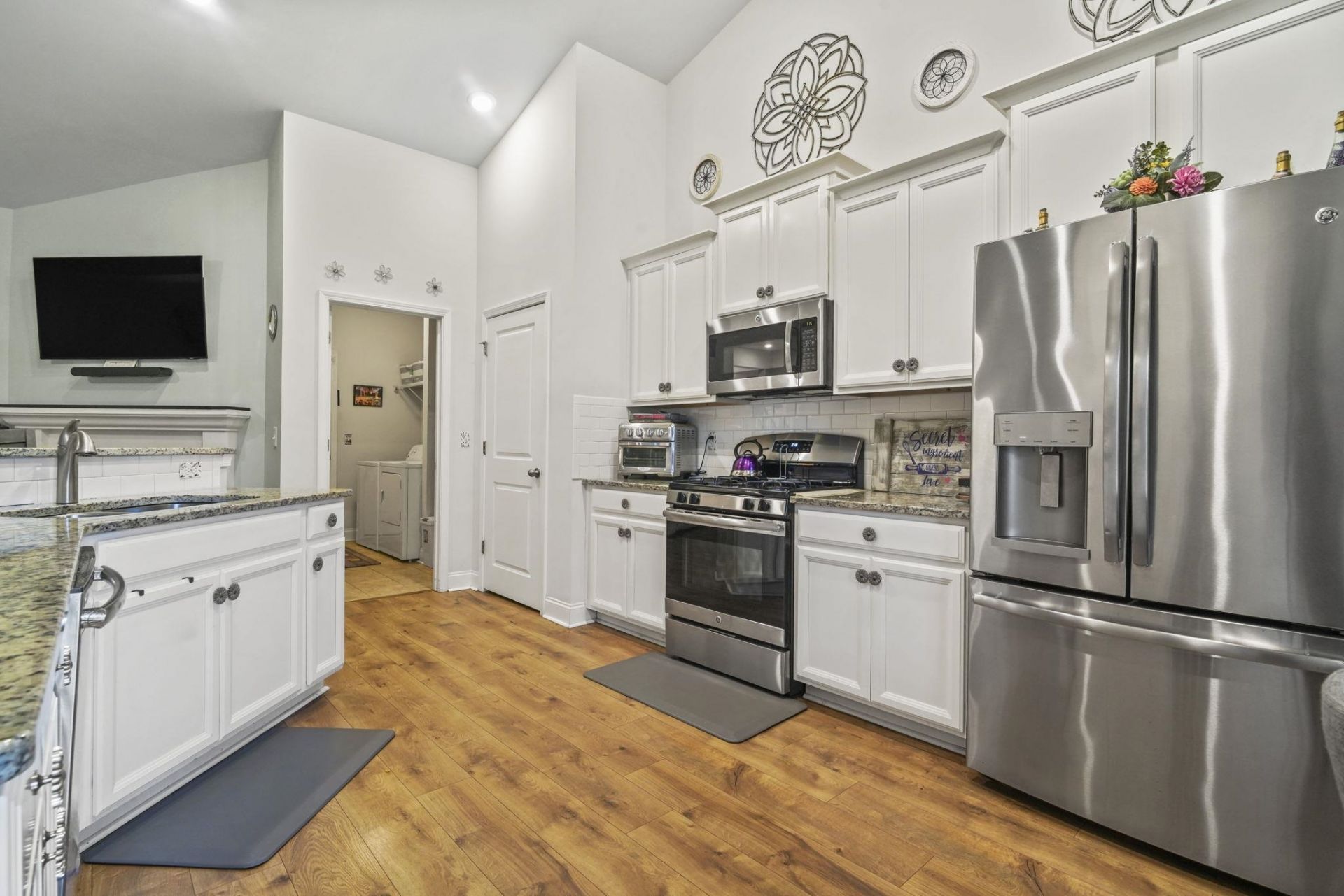 605 Cherry Blossom Dr.  Photo 13