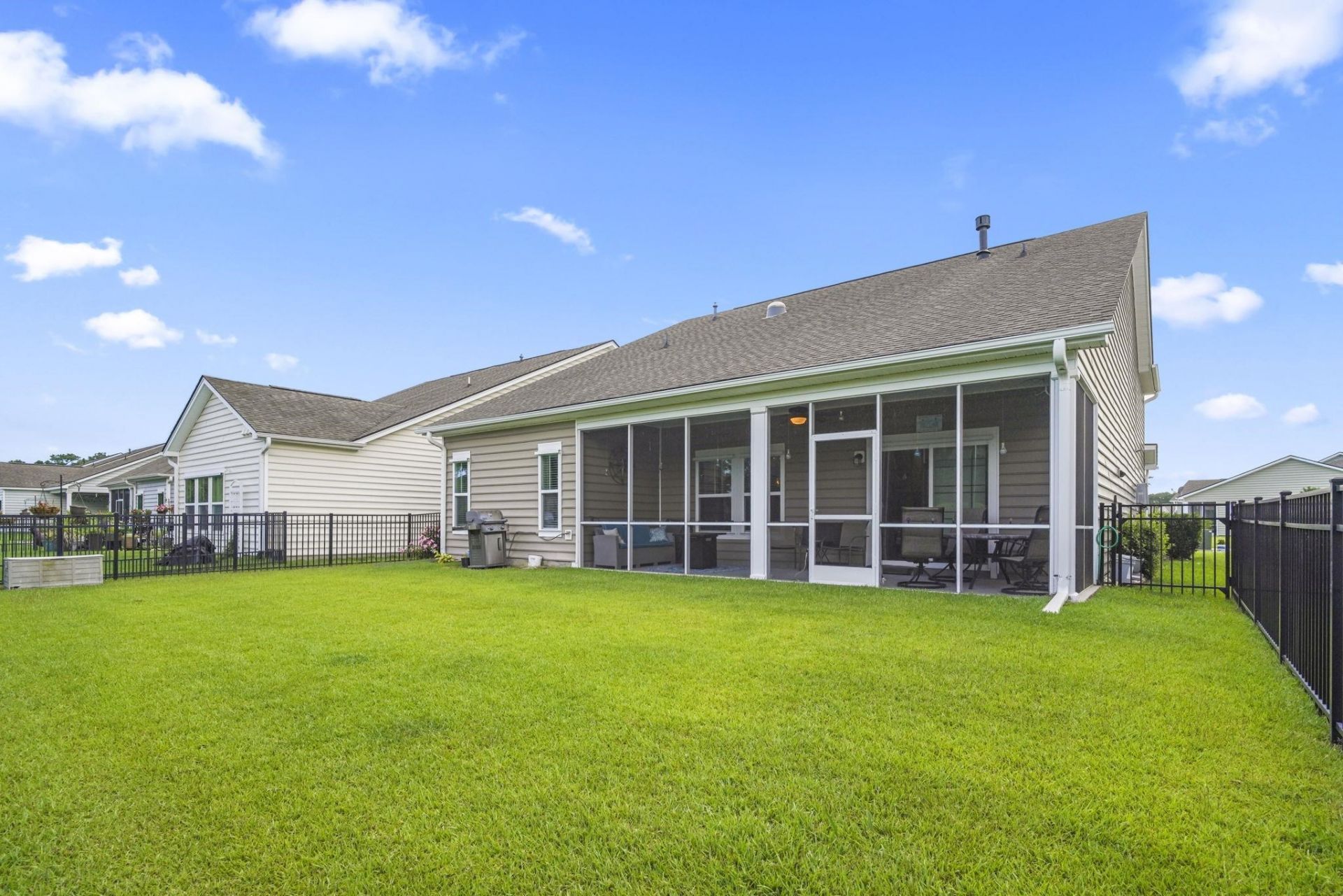 605 Cherry Blossom Dr.  Photo 35