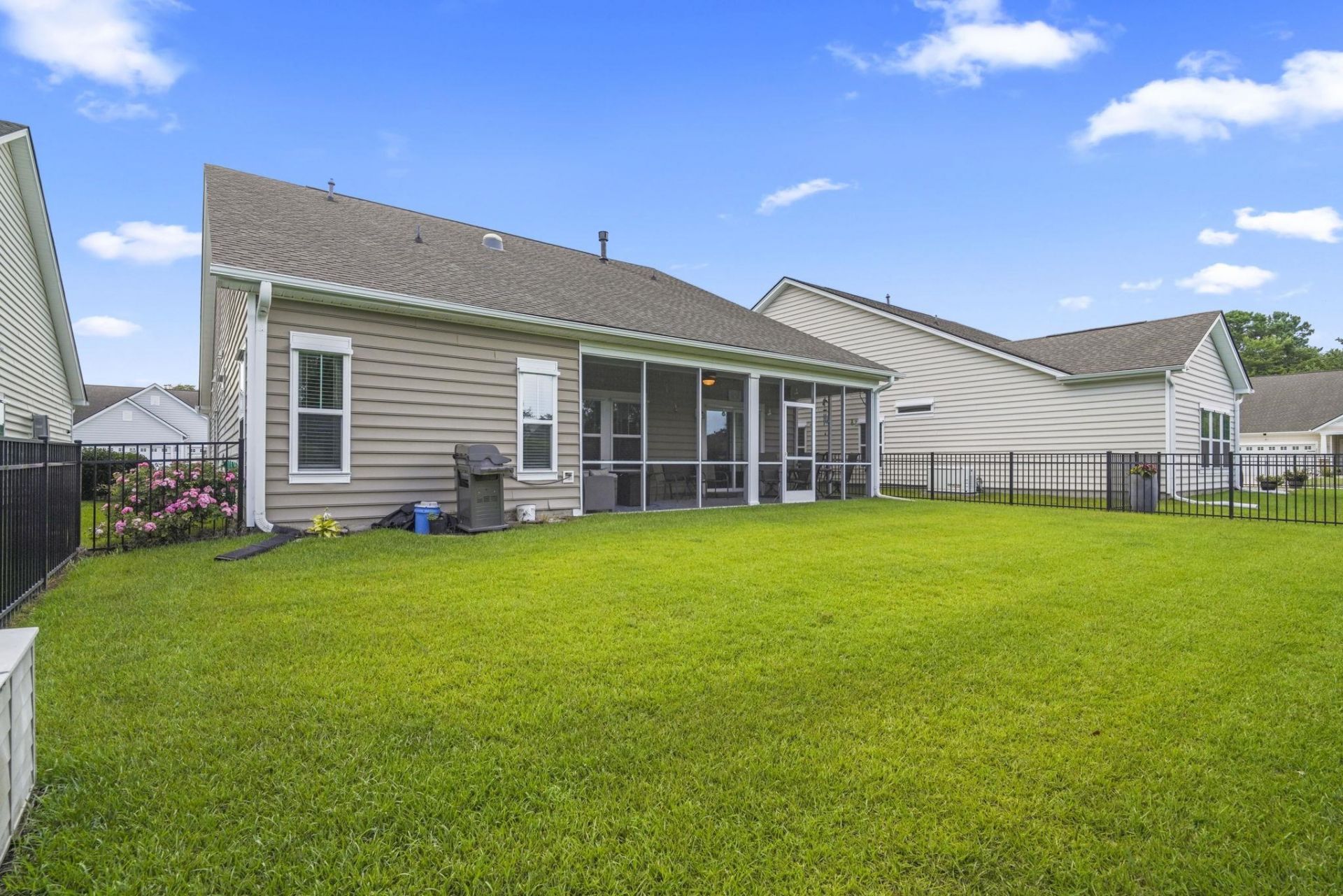 605 Cherry Blossom Dr.  Photo 37