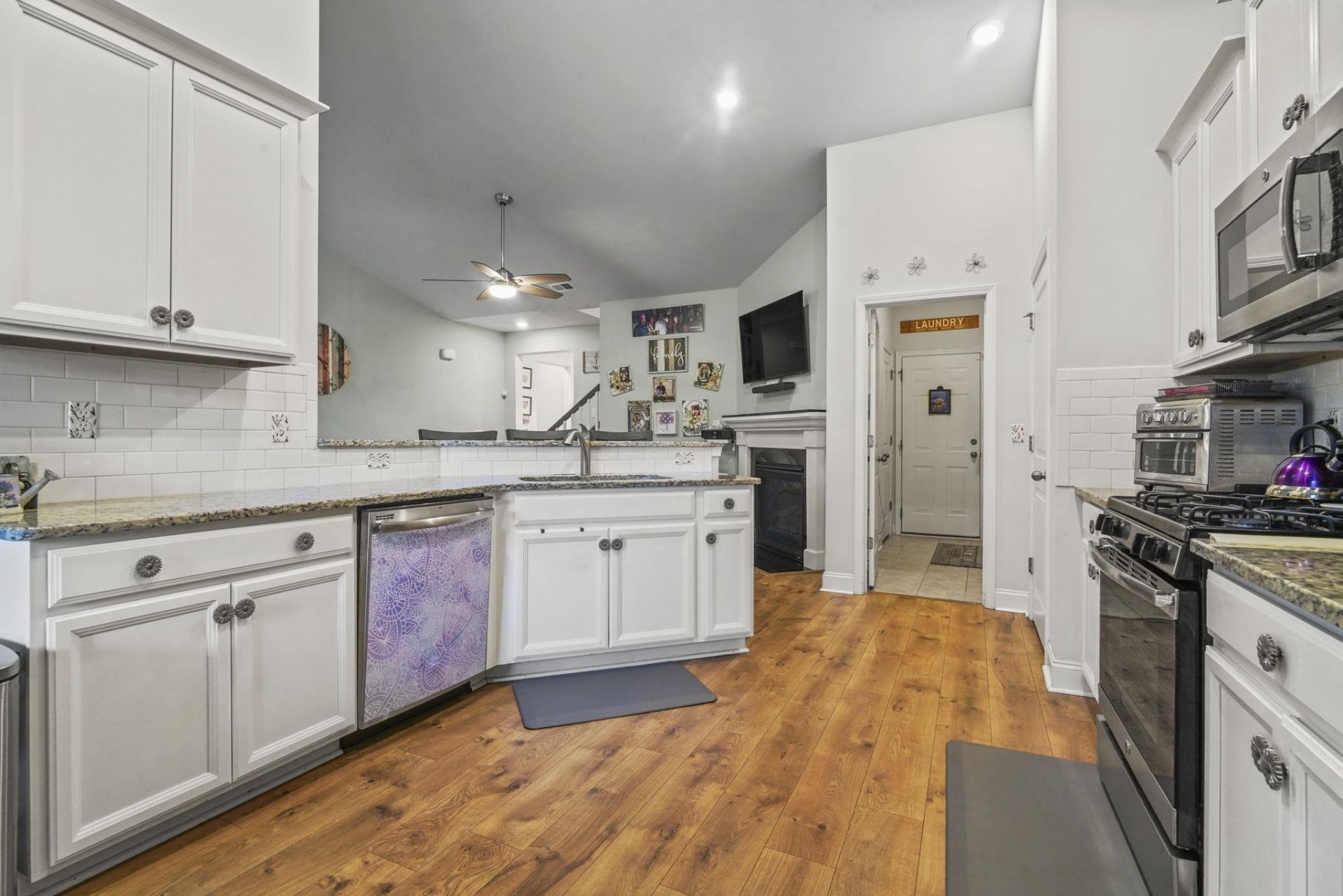 605 Cherry Blossom Dr.  Photo 9