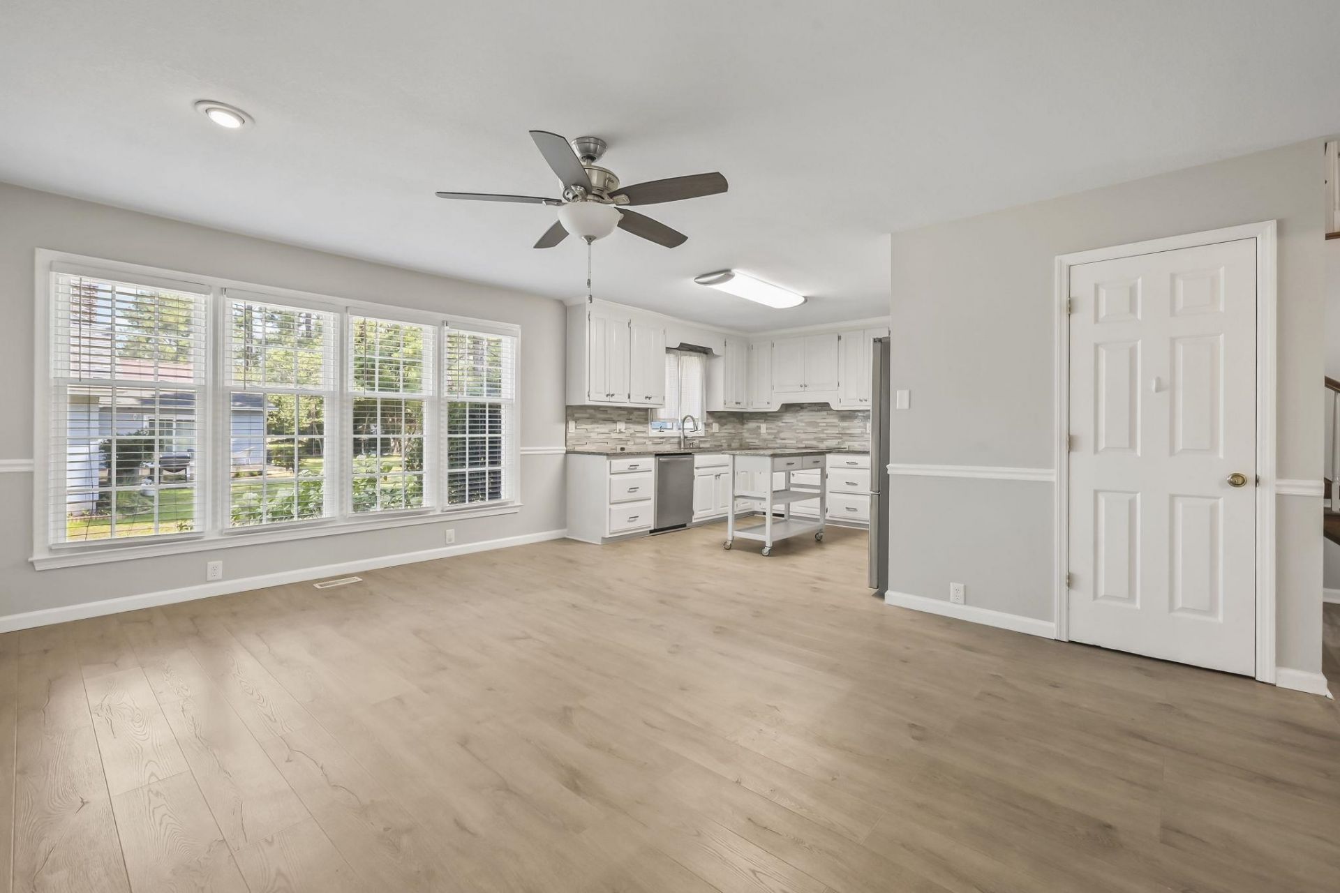 176 Lander Dr. Photo 13