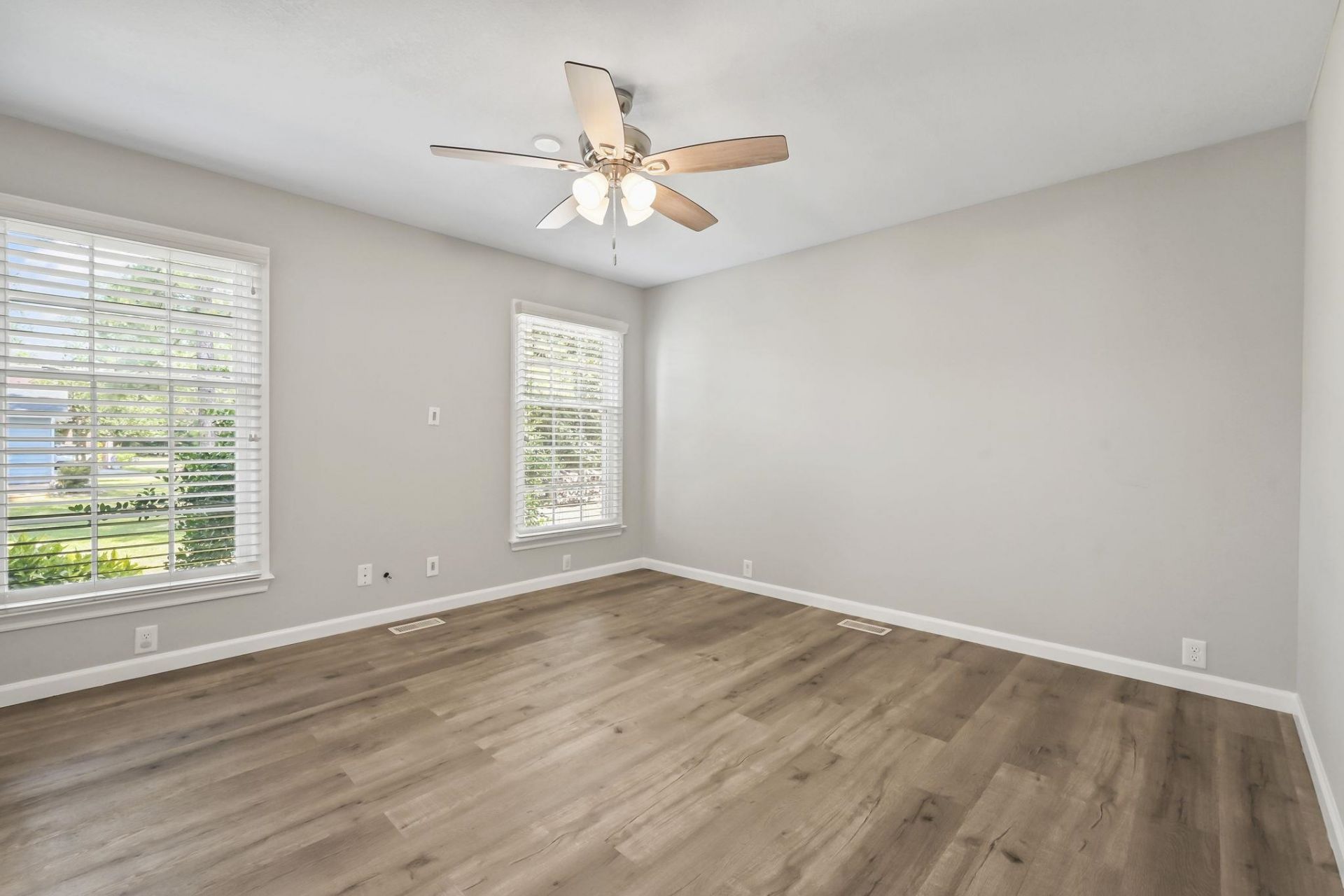176 Lander Dr. Photo 20