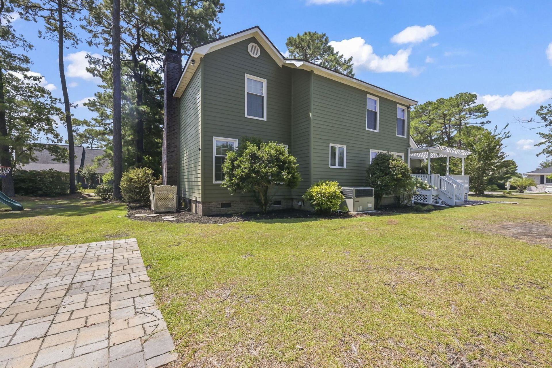 176 Lander Dr. Photo 41