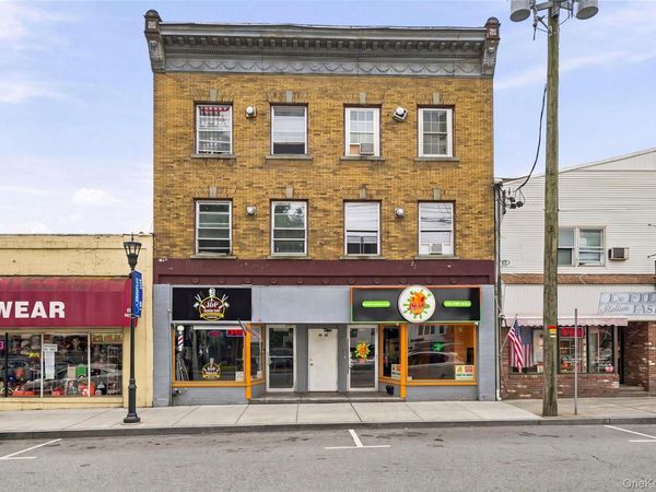 30-32 East Main st , Middletown, NY 10940