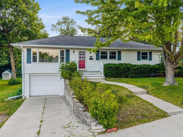 311 S High St, Port Washington, WI 53074