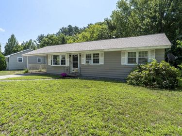 243 Gabrielle Street, Manchester, NH 03103