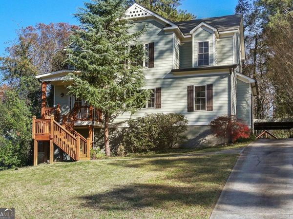 1084 Country Lane NE, Atlanta, GA 30324