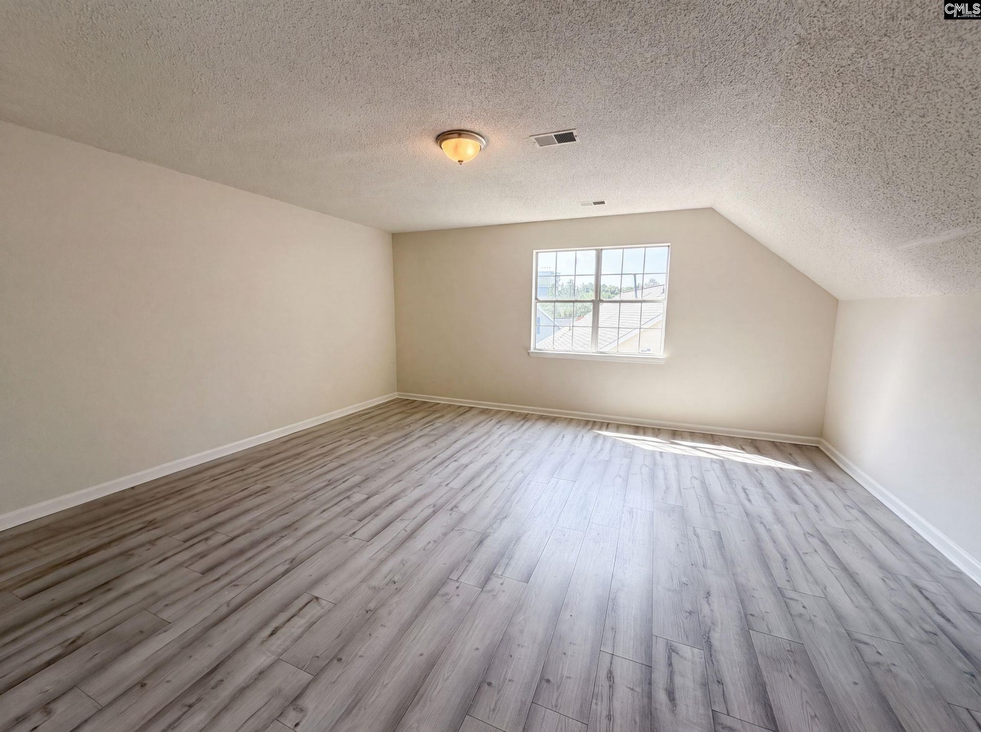 303 Bradford Lane  Photo 13