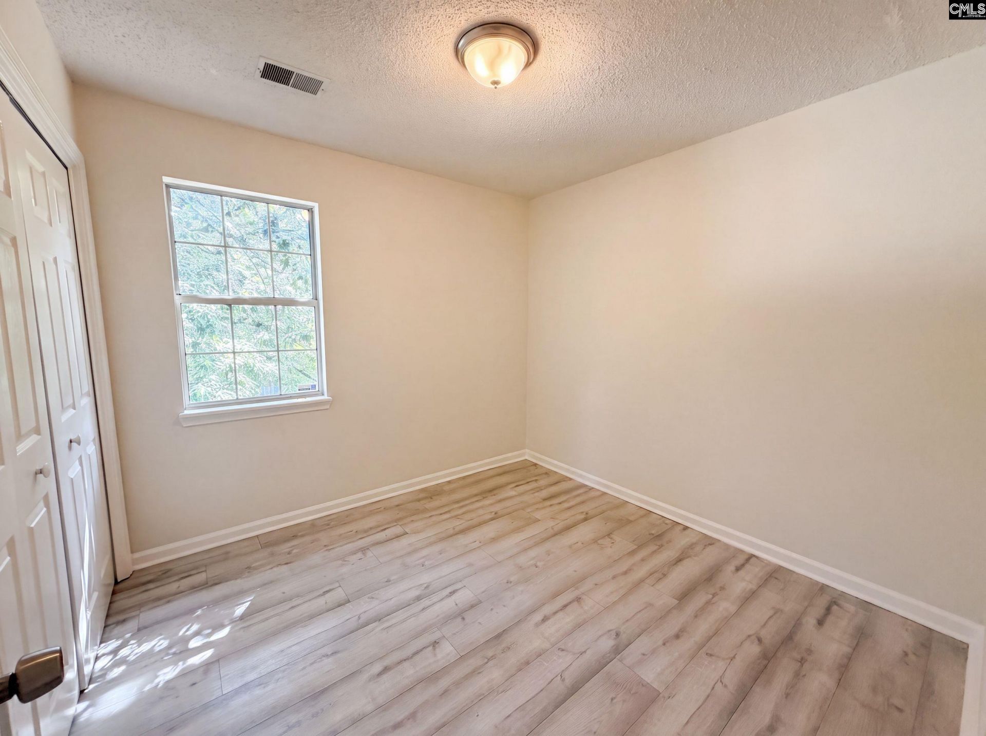 303 Bradford Lane  Photo 14