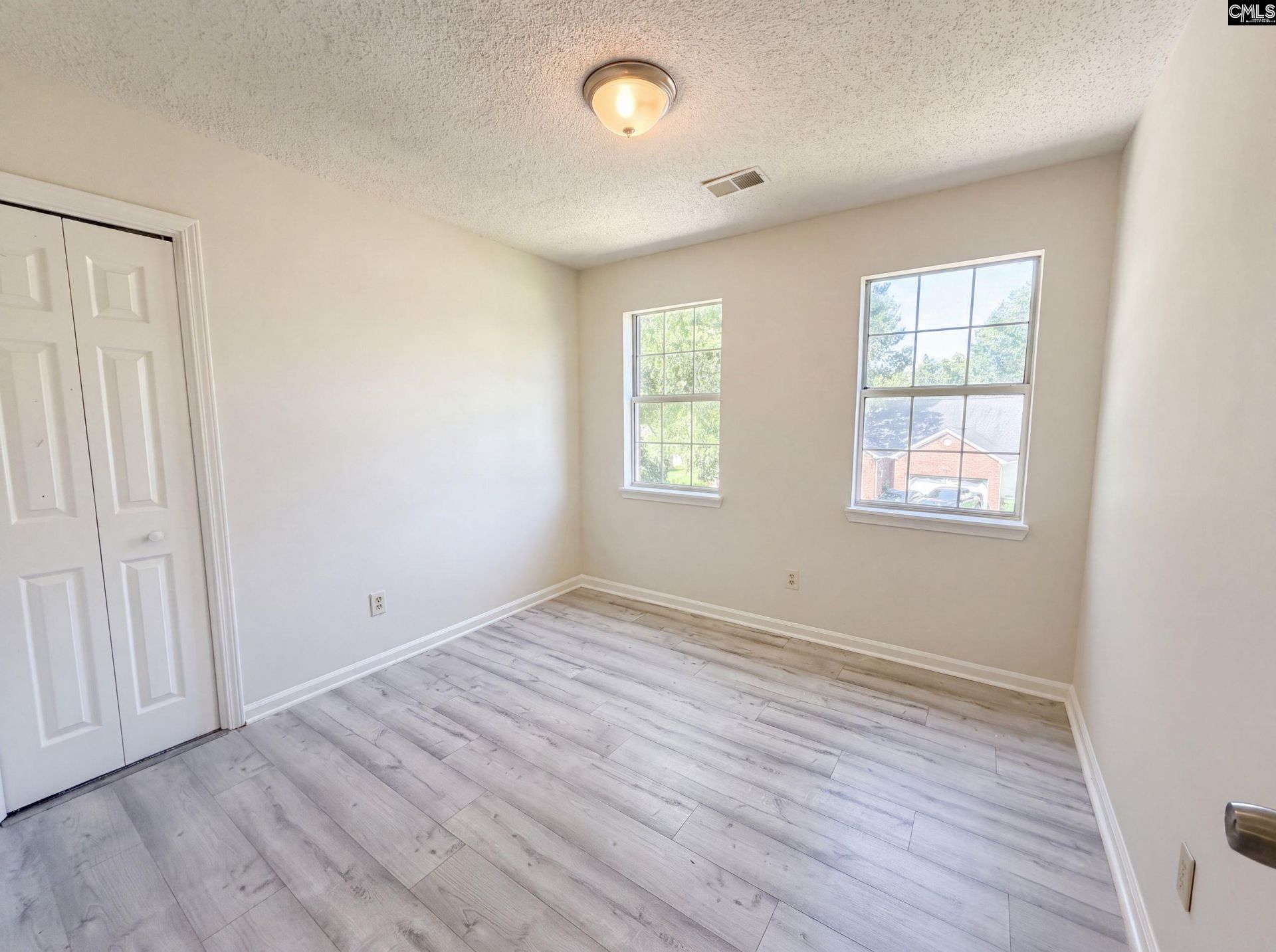 303 Bradford Lane  Photo 15