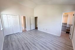 303 Bradford Lane  photo 4