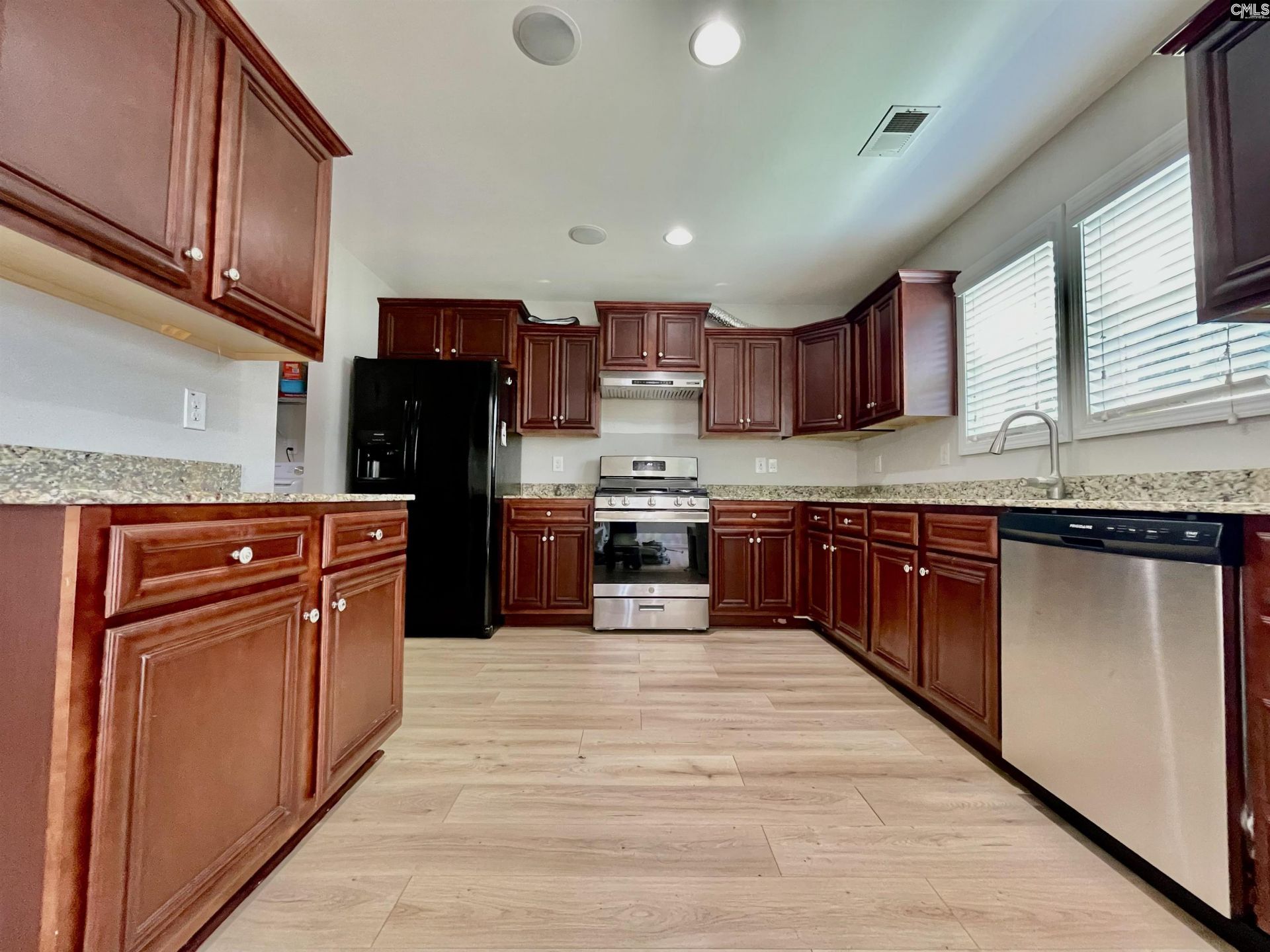 341 Dawsons Park Drive Photo 24