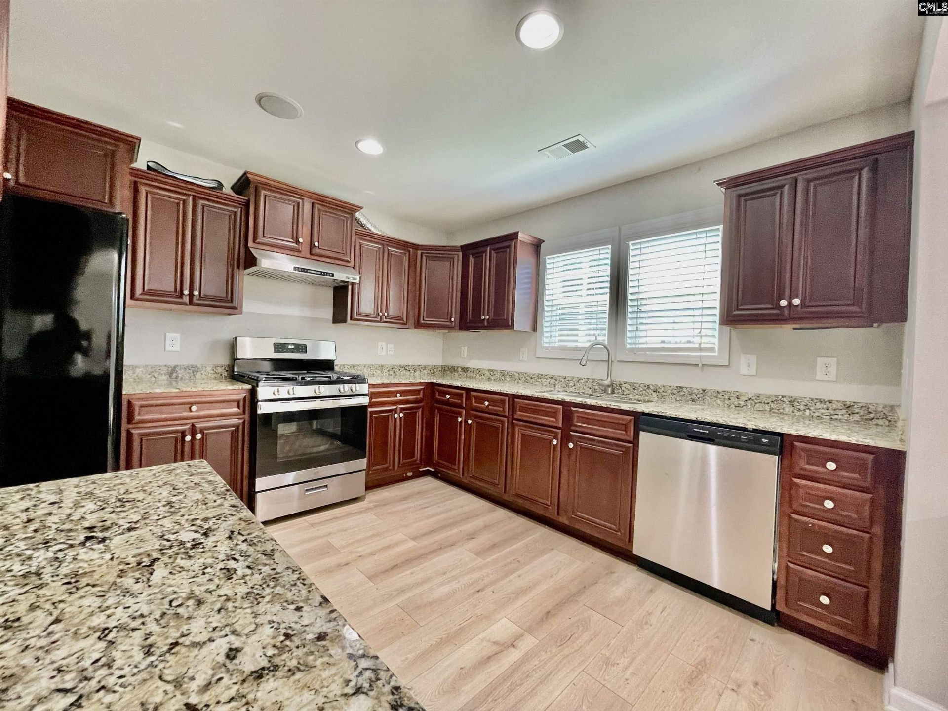 341 Dawsons Park Drive Photo 25