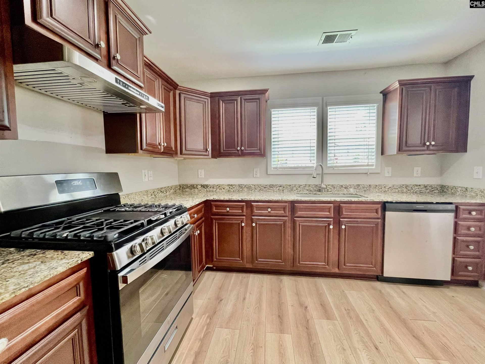 341 Dawsons Park Drive Photo 26