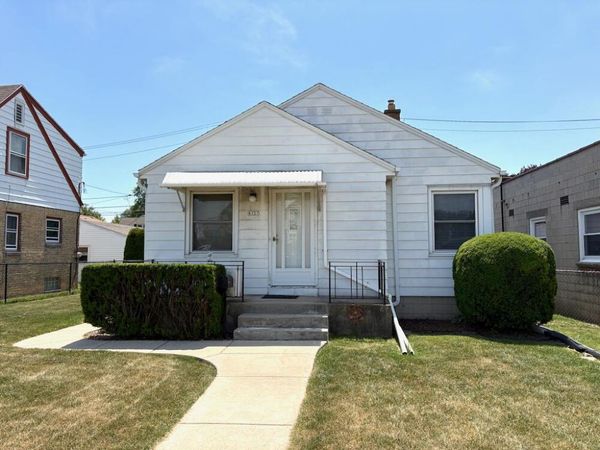 6727 W Lincoln AVENUE, West Allis, WI 53219
