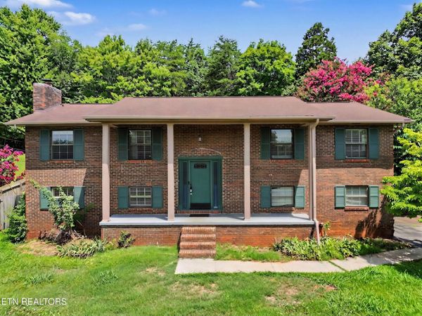 1421 Mount Vista Drive , Knoxville, TN 37920