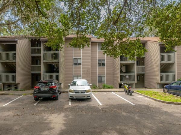 83 SE 16TH AVENUE, Unit E102, GAINESVILLE, FL 32601