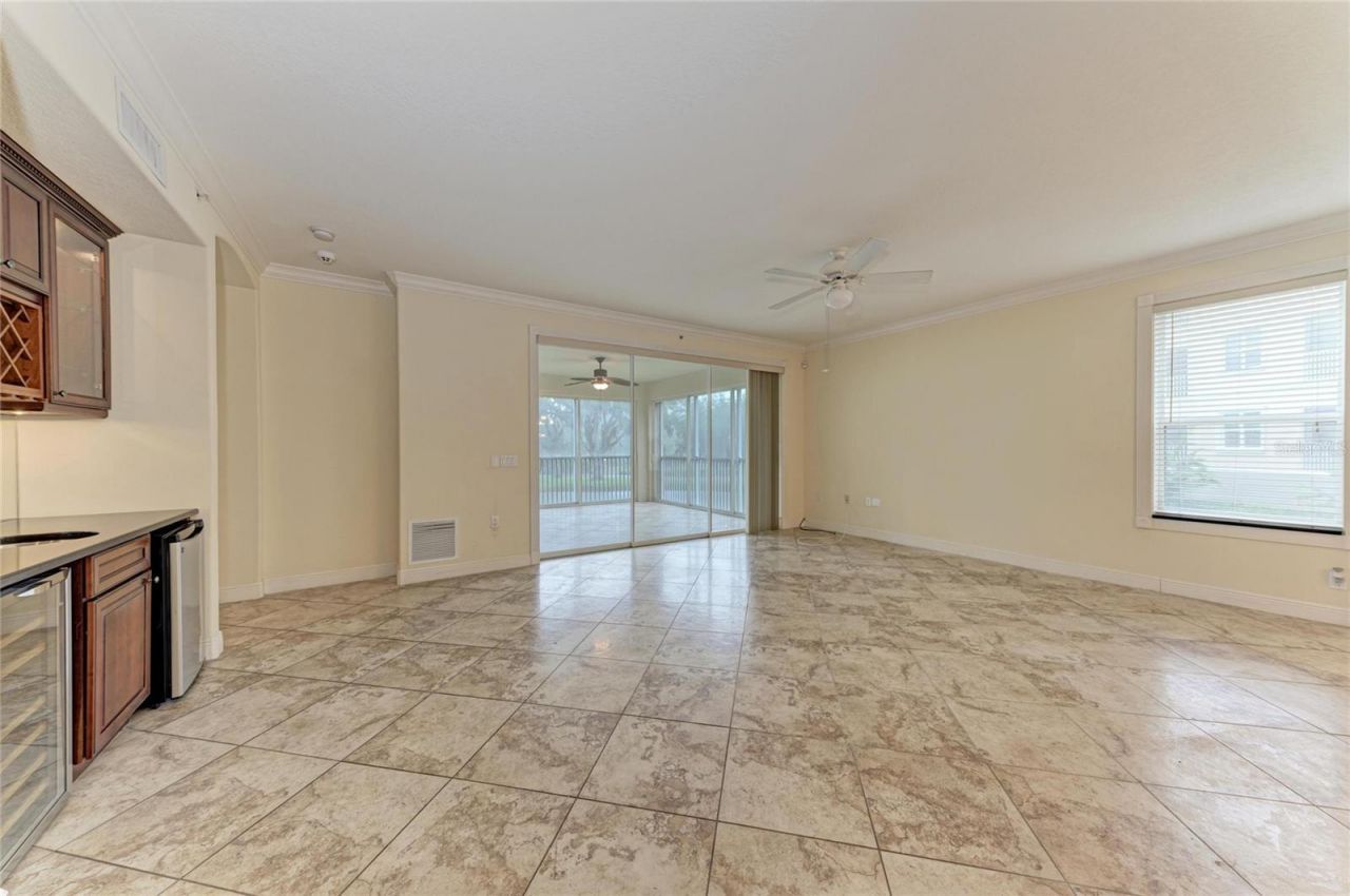 5200 Manorwood Drive, Unit 2D, Sarasota, FL 34235 Photo