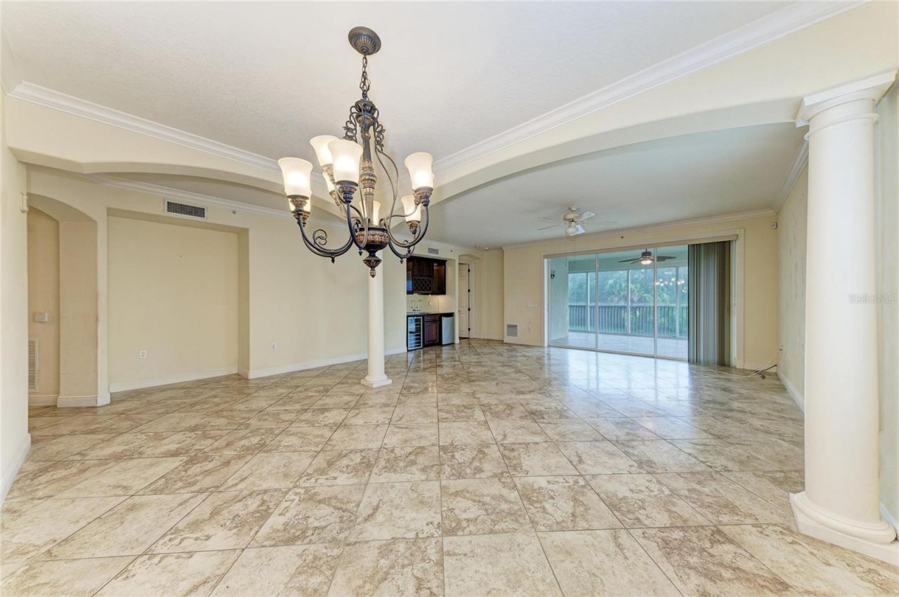 5200 Manorwood Drive, Unit 2D, Sarasota, FL 34235 Photo