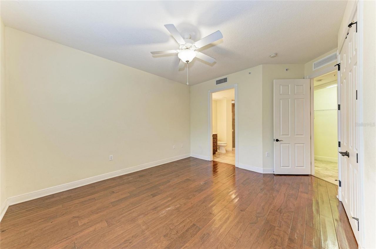 5200 Manorwood Drive, Unit 2D, Sarasota, FL 34235 Photo