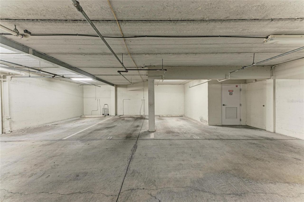 5200 Manorwood Drive, Unit 2D, Sarasota, FL 34235 Photo