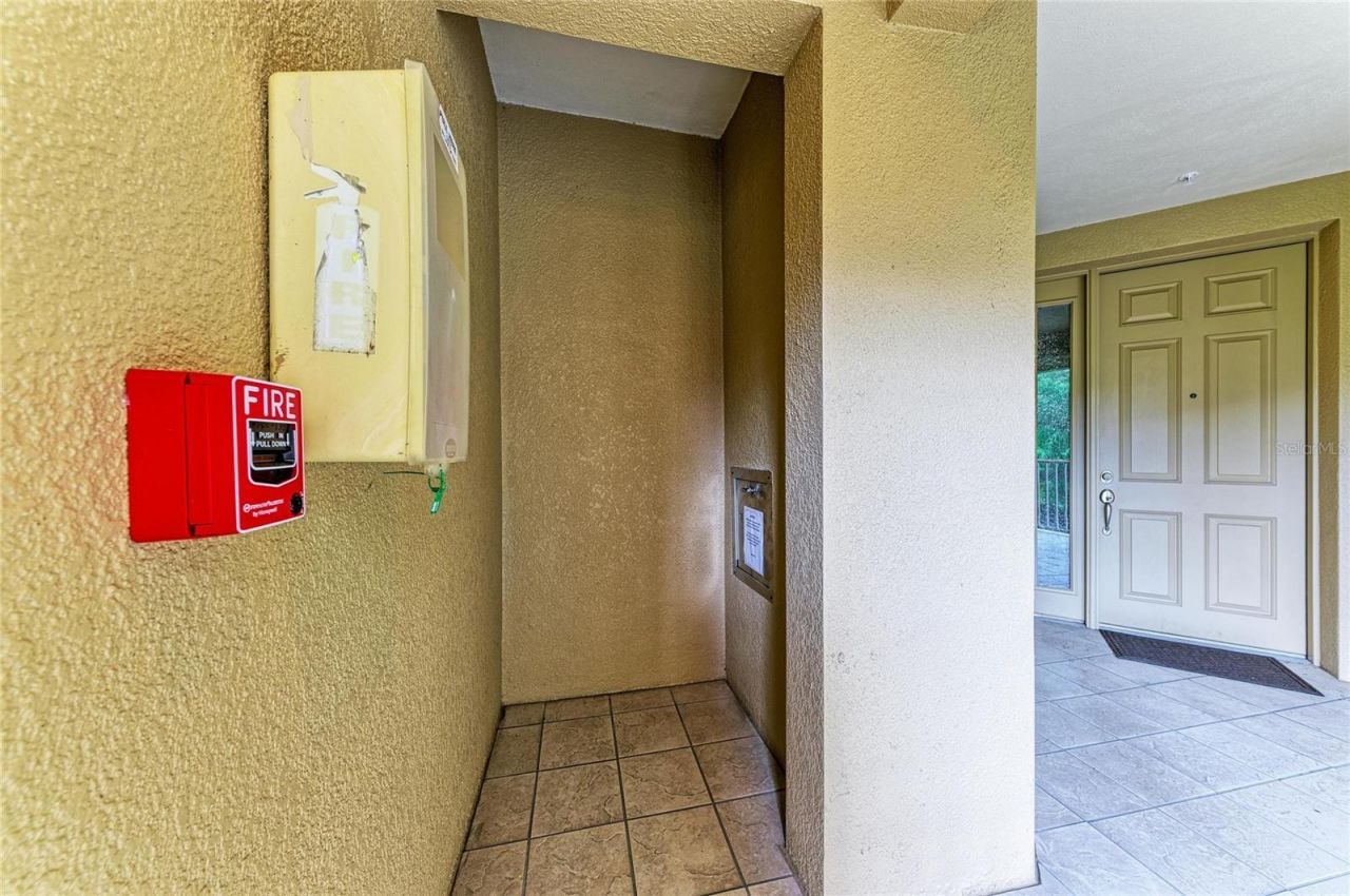 5200 Manorwood Drive, Unit 2D, Sarasota, FL 34235 Photo