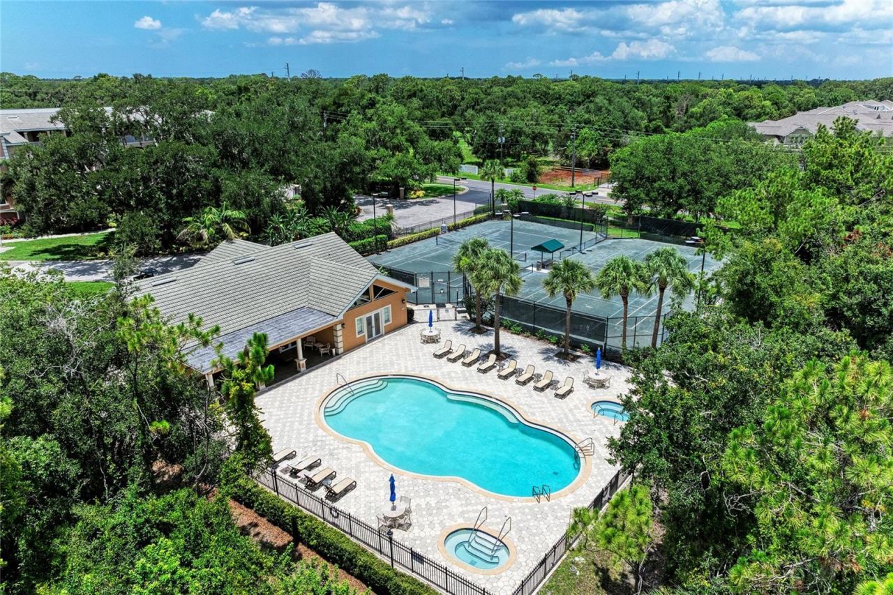 5200 Manorwood Drive, Unit 2D, Sarasota, FL 34235 Photo