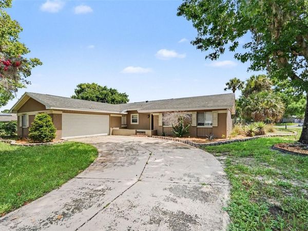 930 OAK FOREST DRIVE , WINTER SPRINGS, FL 32708