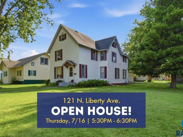 121 N Liberty Ave, Madison, SD 57042