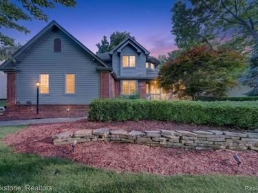 6730 Longhurst Drive, Independence Twp, MI 48346
