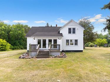 27901 Brandes Road, Flat Rock, MI 48134