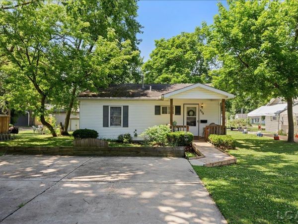 808 S Winter , Adrian, MI 49221