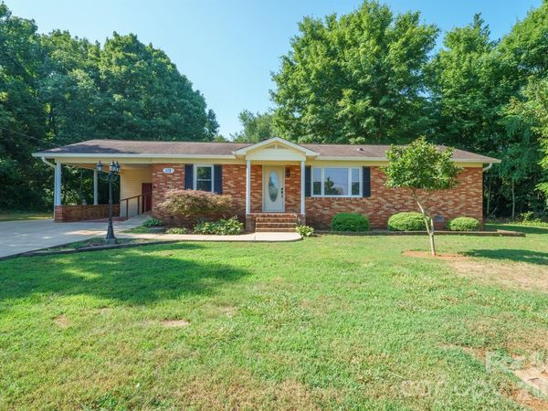 112 Summers Farm Road , Statesville, NC 28625