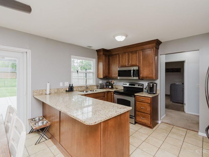 8074 Eastdale Drive, Anderson Twp, OH 45255 Photo 14