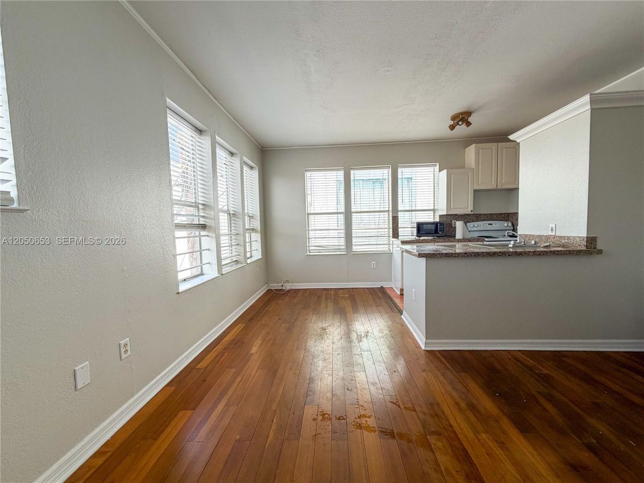1027 Pennsylvania Ave, Unit 303, Miami Beach, FL 33139 Photo