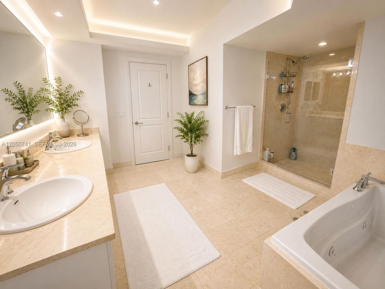 20000 E Country Club Dr , Unit 405, Aventura, FL 33180 Photo