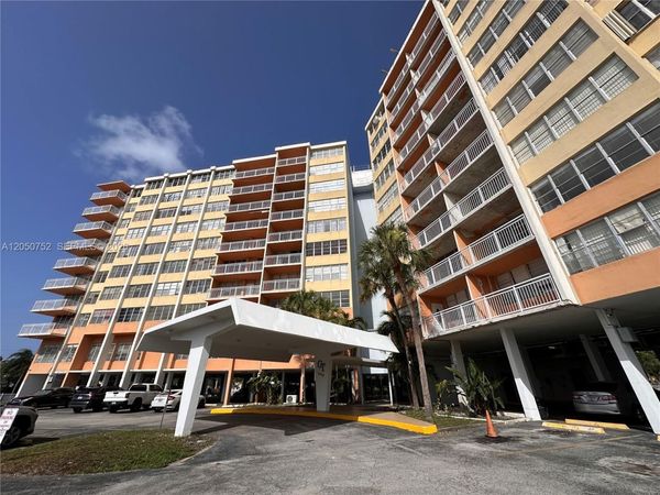 2025 NE 164th St , Unit 1008, North Miami Beach, FL 33162